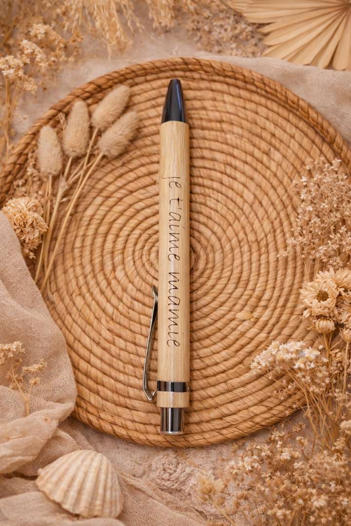 Stylo en bambou personnalisé