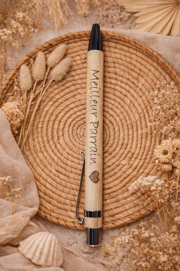 Stylo en bambou personnalisé